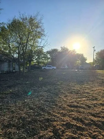 $30,000 | 817 South Elm Street, Mart, TX 76664