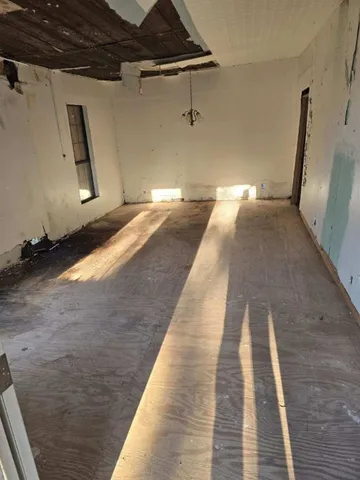 $30,000 | 817 South Elm Street, Mart, TX 76664