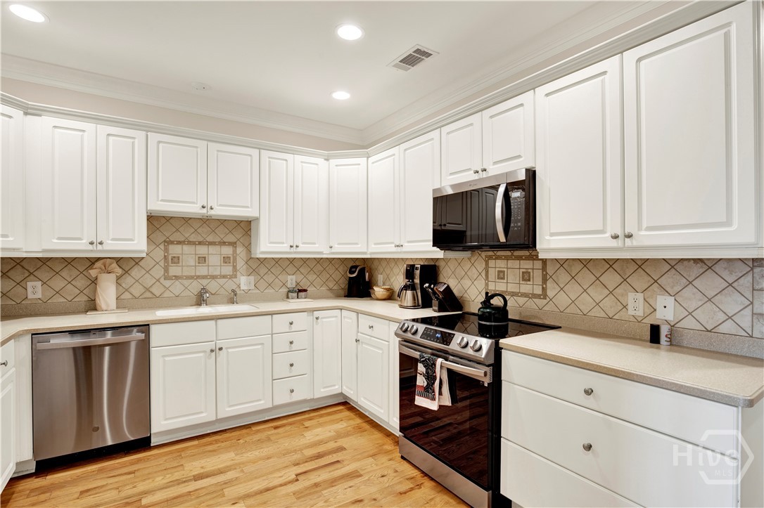 10 17th Street, Unit B Tybee Island, GA 31328 - Photo 9 of 50