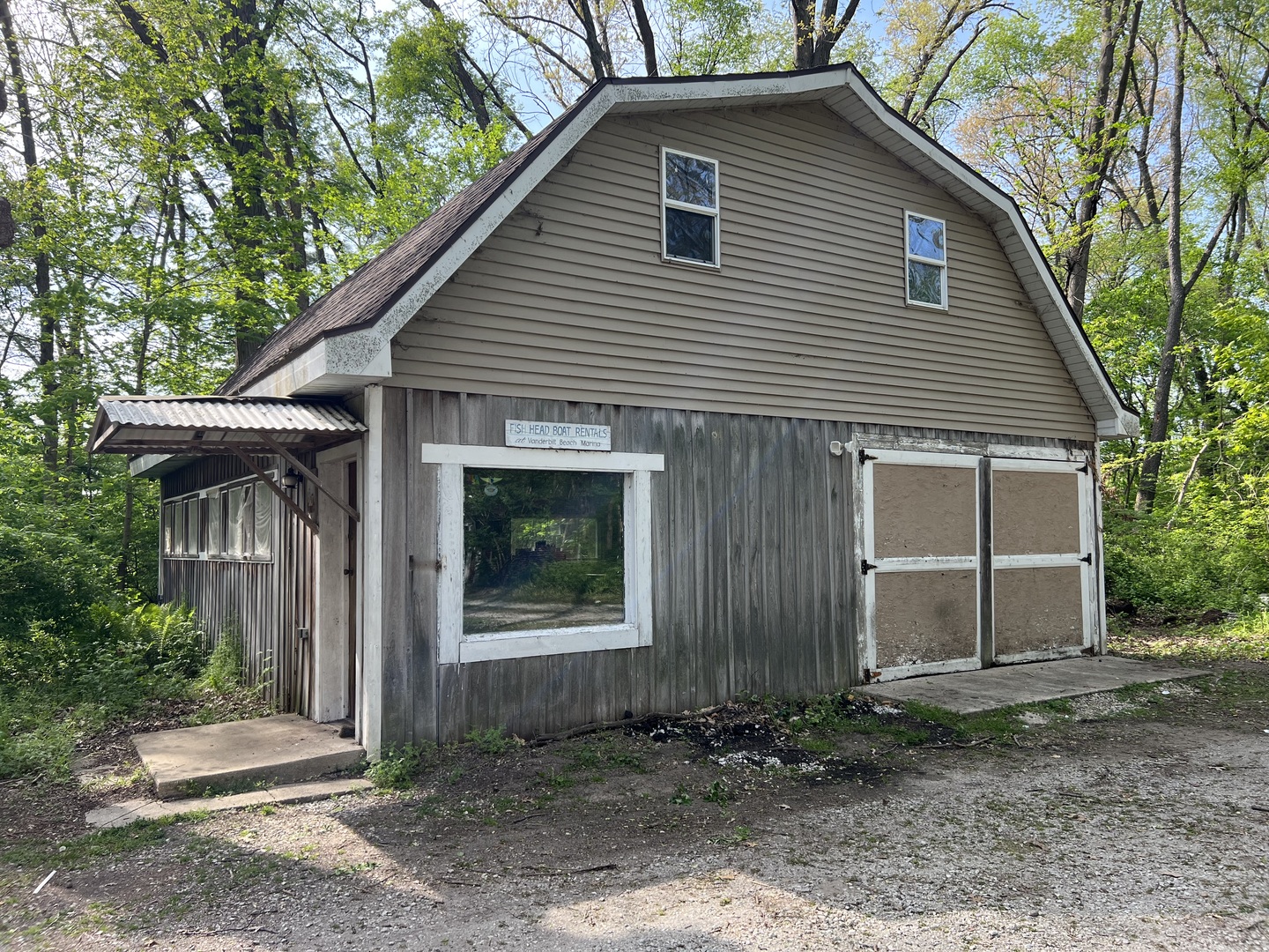 2758 East 3500 S Road Kankakee, IL 60901 - Photo 2 of 20