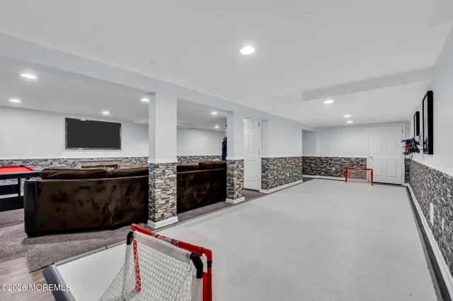 $939,000 | 7 Richard Court, Manalapan, NJ 07726