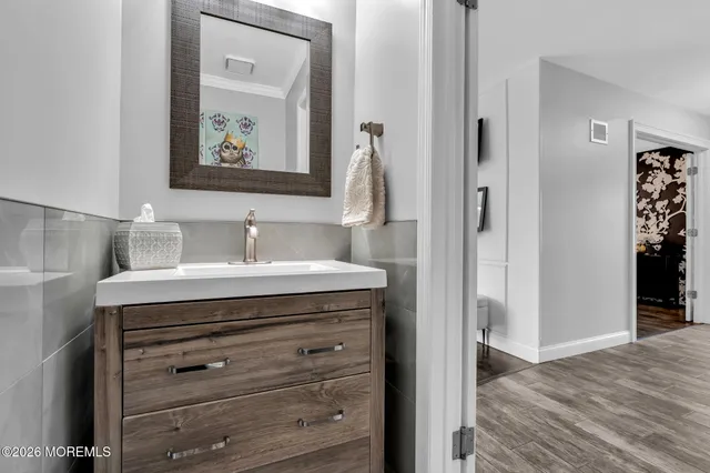 $939,000 | 7 Richard Court, Manalapan, NJ 07726