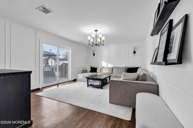 $939,000 | 7 Richard Court, Manalapan, NJ 07726