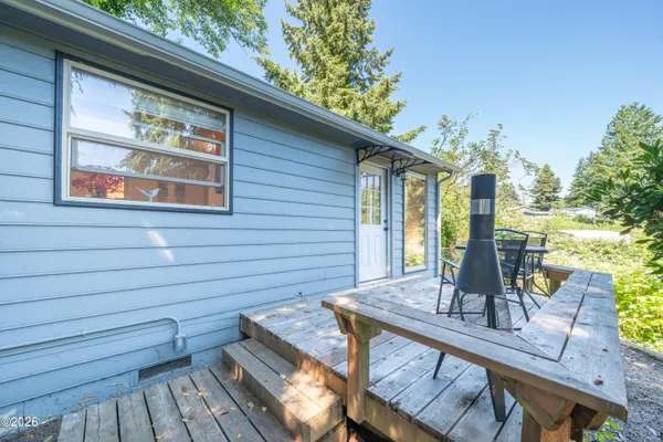 $279,500 | 426 North Vista Terrace, Otis, OR 97368