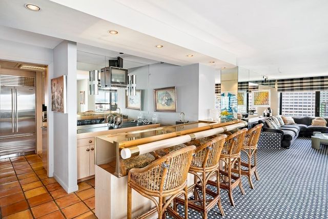 $2,450,000 | 65 East India Row, Unit 27ABC, Boston, MA 02110