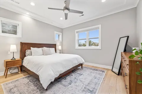 $749,000 | 1922 West Belmont Avenue, Unit 3, Chicago, IL 60657