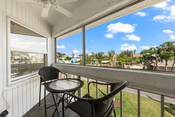 $3,200 | 6708 Sarasea Circle, Unit 202, Sarasota, FL 34242