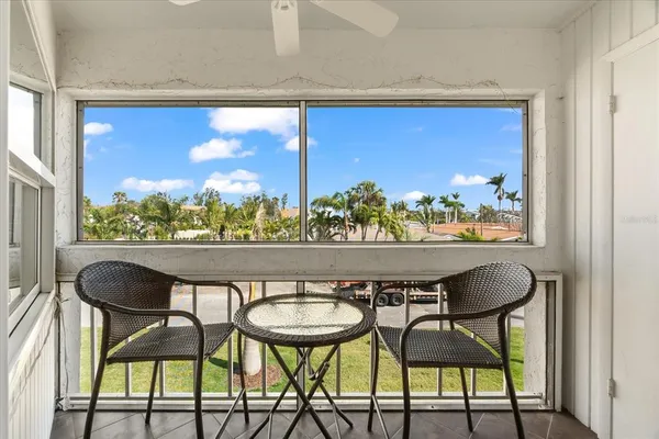 $3,200 | 6708 Sarasea Circle, Unit 202, Sarasota, FL 34242