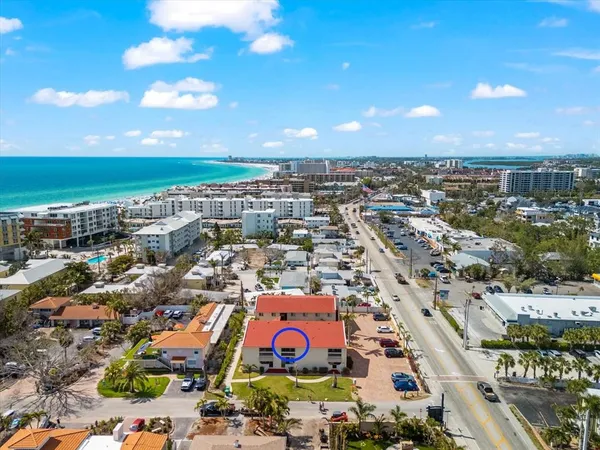 $3,200 | 6708 Sarasea Circle, Unit 202, Sarasota, FL 34242