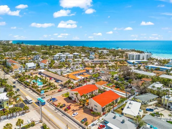 $3,200 | 6708 Sarasea Circle, Unit 202, Sarasota, FL 34242