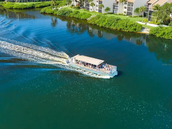 $3,200 | 6708 Sarasea Circle, Unit 202, Sarasota, FL 34242