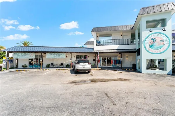 $3,200 | 6708 Sarasea Circle, Unit 202, Sarasota, FL 34242
