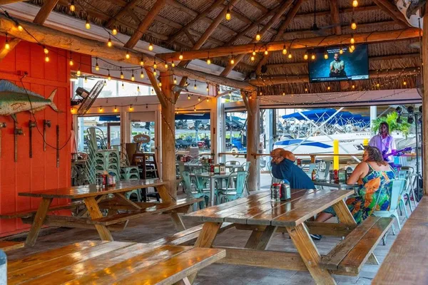 $3,200 | 6708 Sarasea Circle, Unit 202, Sarasota, FL 34242