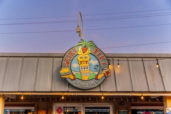 $3,200 | 6708 Sarasea Circle, Unit 202, Sarasota, FL 34242