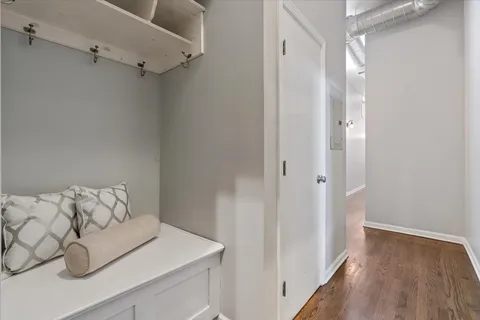 a view of utility room
