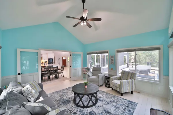 $1,445,000 | 2147 Summit Drive, Cushing, MN 56443