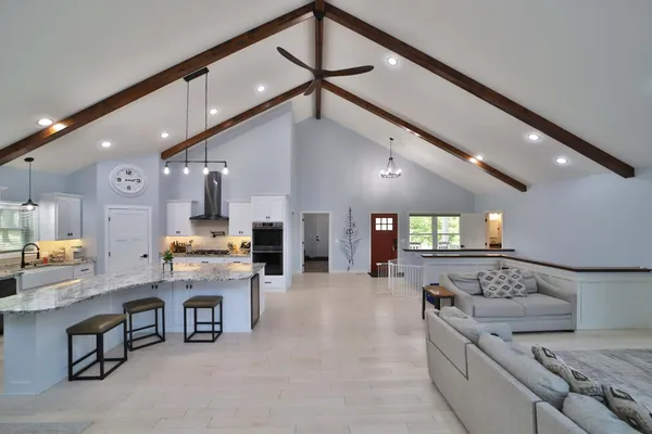 $1,445,000 | 2147 Summit Drive, Cushing, MN 56443