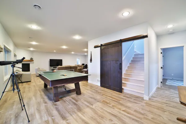$1,445,000 | 2147 Summit Drive, Cushing, MN 56443