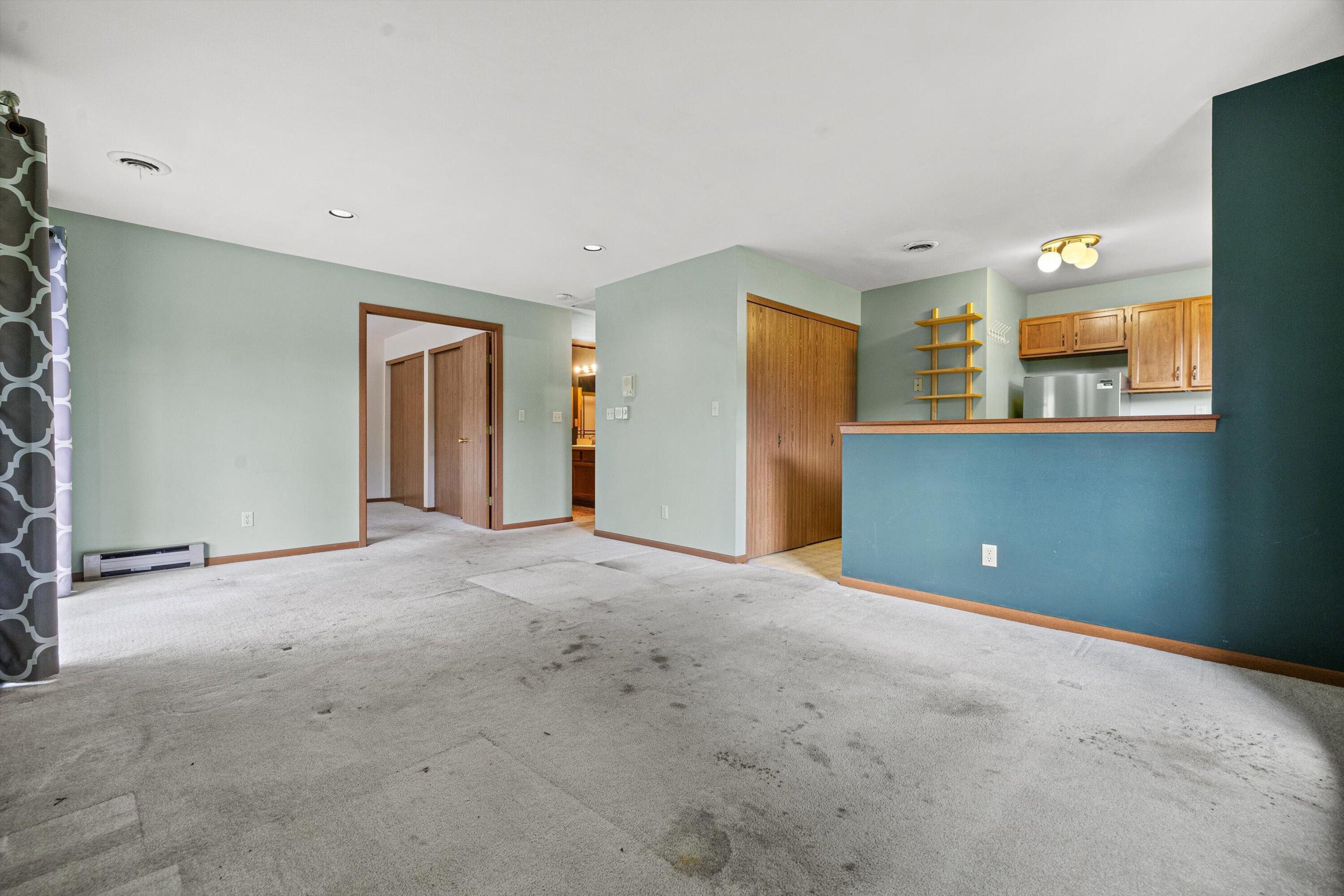 3220 Wood Road, Unit 10 Mount Pleasant, WI 53406 - Photo 8 of 22 Great Room