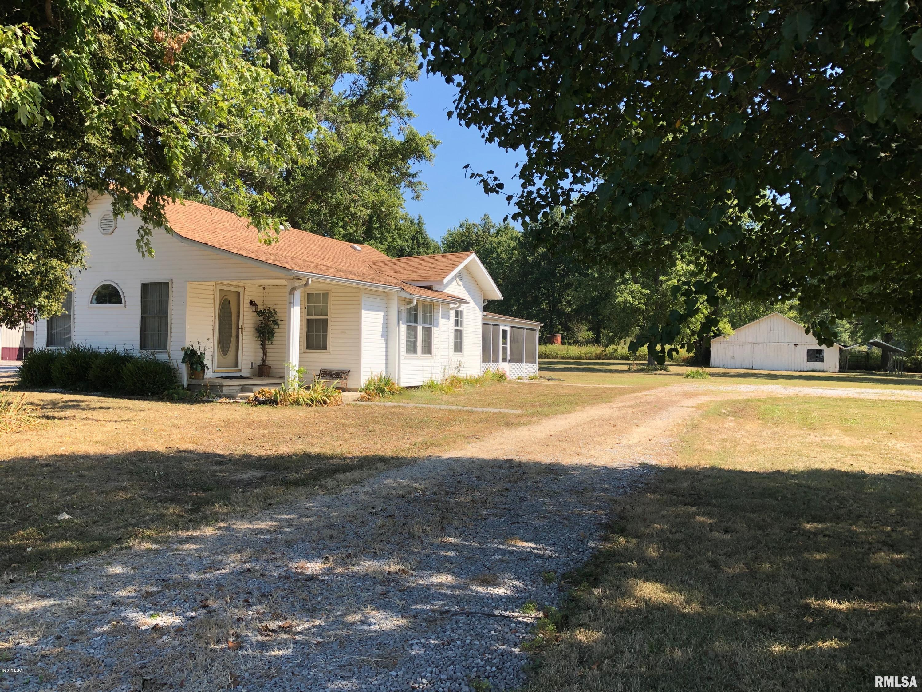 1562 Pershing Road West Frankfort, IL 62896 - Photo 1 of 11 Gallery Image 1