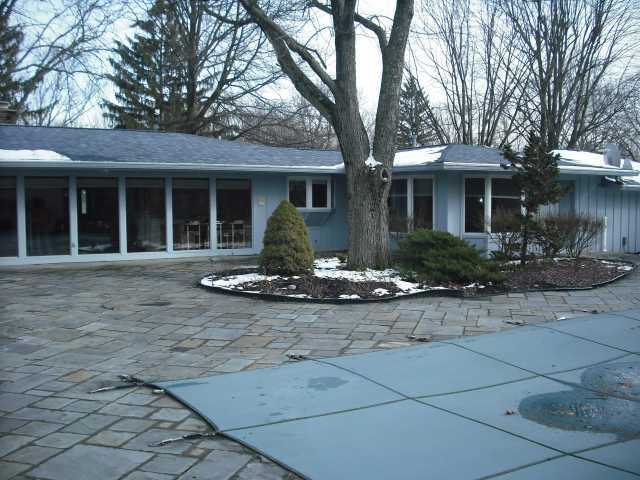 4525 Summit Ridge Road Columbus, OH 43220 - Photo 17 of 18 Gallery Image 17