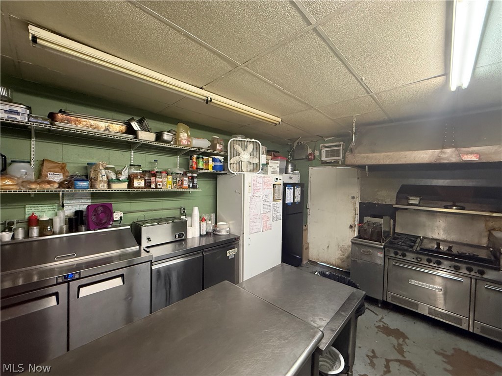 855 Main Street Follansbee, WV 26037 - Photo 4 of 8