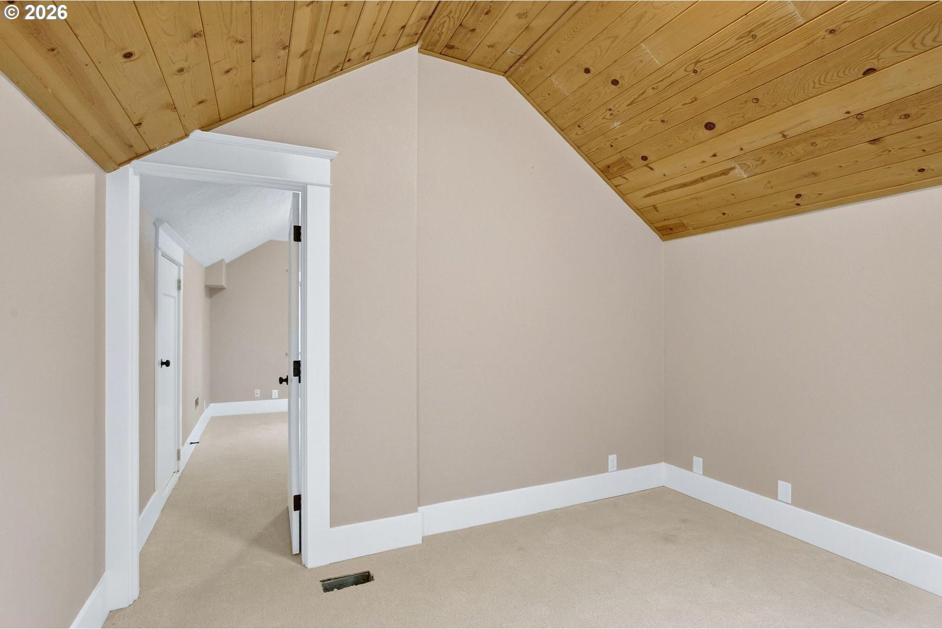 5465 Southwest Scholls Ferry Road Portland, OR 97225 - Photo 25 of 45 Gallery Image 25