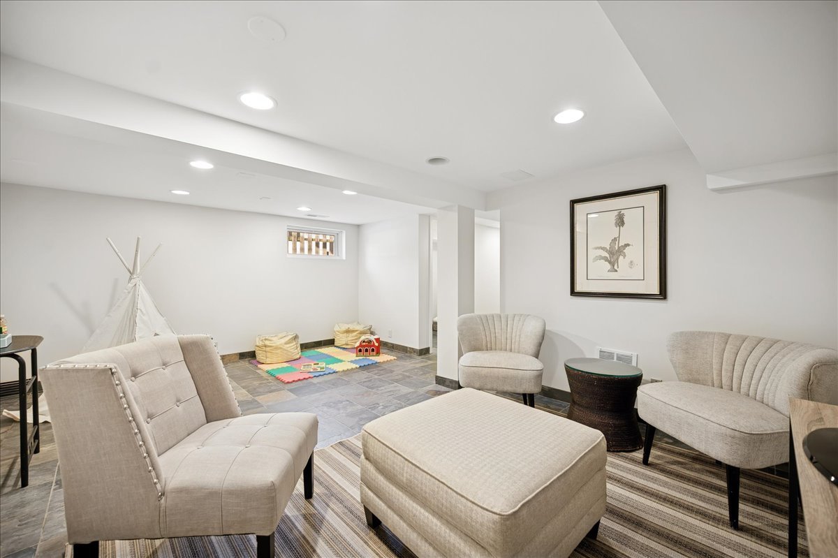 679 Bluff Street Glencoe, IL 60022 - Photo 27 of 33