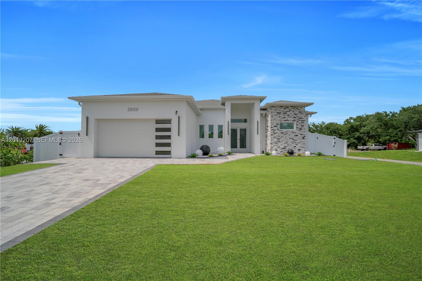 2900 41st Street Southwest Lehigh Acres, FL 33976 - Photo 3 of 48