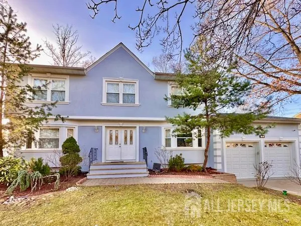 $1,050,000 | 8 Constitution Court, East Brunswick, NJ 08816