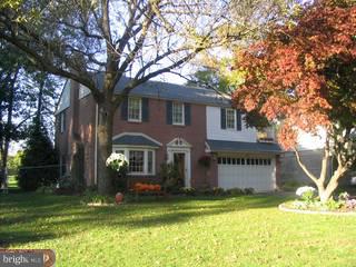 317 Burton Road Oreland, PA 19075 - Photo 1 of 6 Gallery Image 1