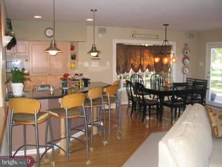317 Burton Road Oreland, PA 19075 - Photo 2 of 6 Gallery Image 2