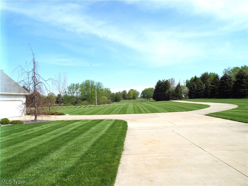 22679 Hartley Road Alliance, OH 44601 - Photo 12 of 27