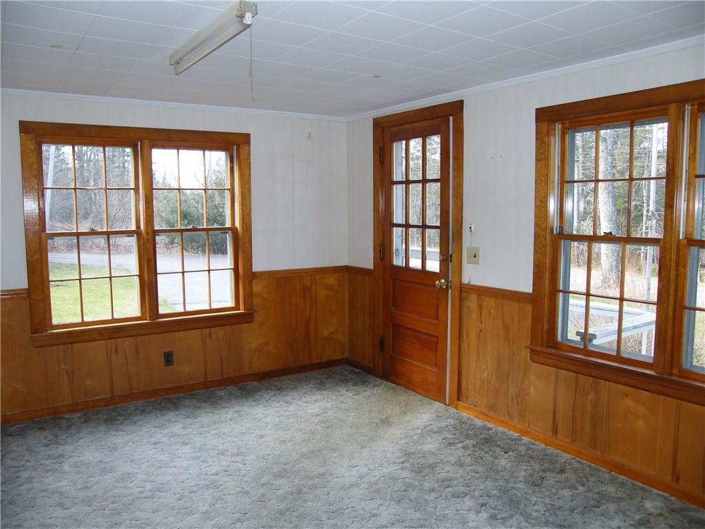 18 Fir Hollow Road Pemaquid, ME 04558 - Photo 3 of 15 Entryway