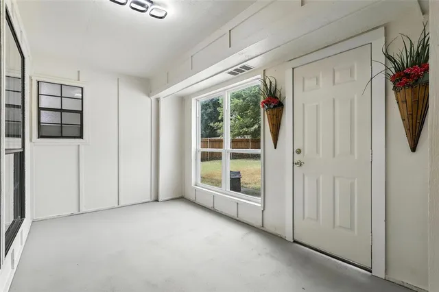 $346,995 | 6916 Winchester Place, Fort Worth, TX 76133