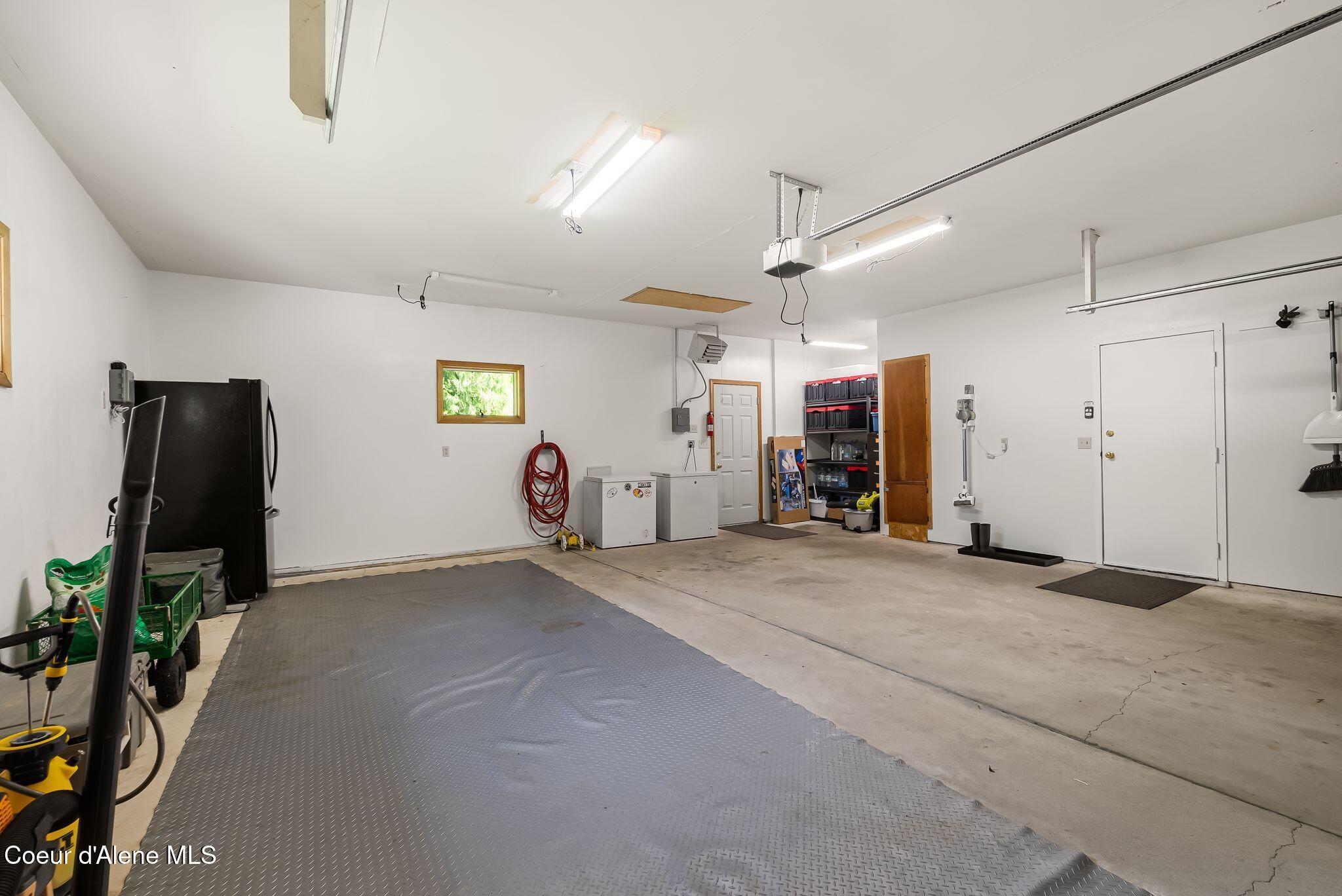 74 Eureka Road Sagle, ID 83860 - Photo 46 of 102 Garage