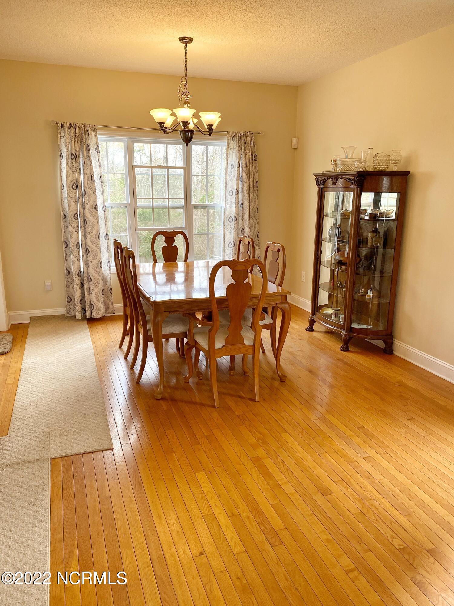 623 Riva Ridge Road Sneads Ferry, NC 28460 - Photo 18 of 47 Diningrm(1)