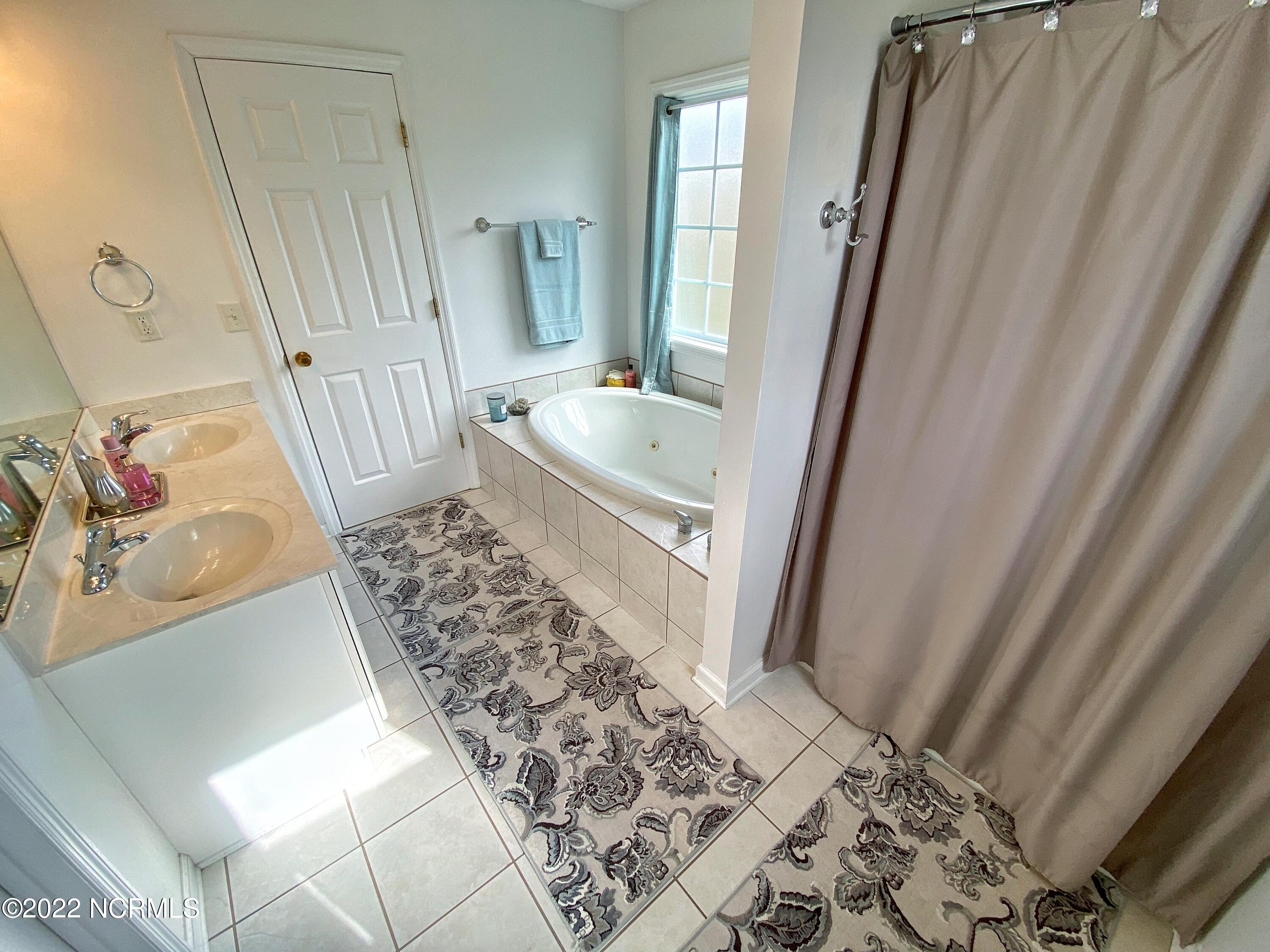 623 Riva Ridge Road Sneads Ferry, NC 28460 - Photo 39 of 47 Mstrbath