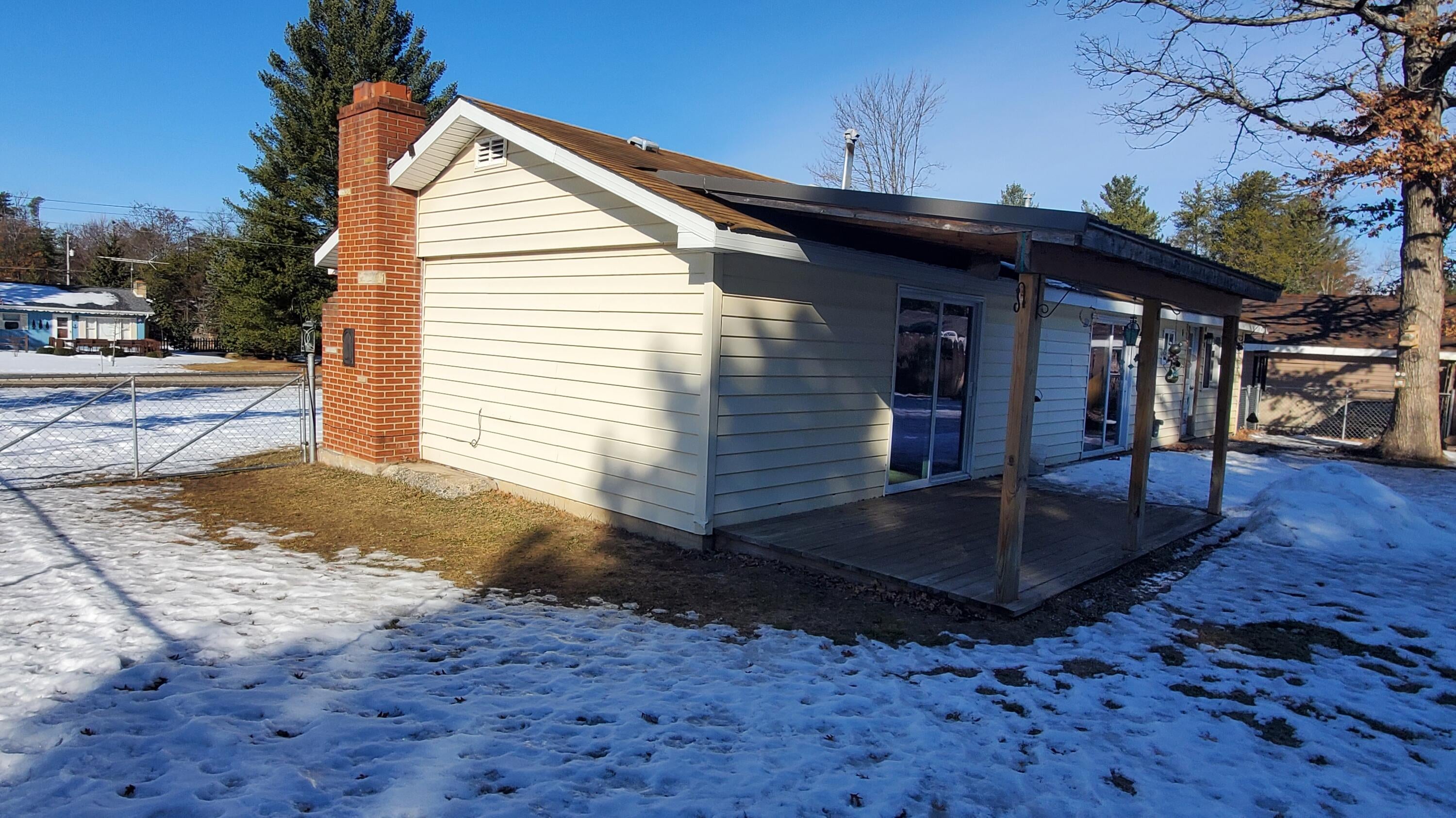 1636 Higgins Road St. Helen, MI 48656 - Photo 3 of 17 Gallery Image 3