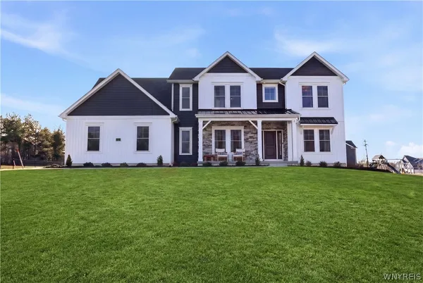 $1,299,900 | 14 Blue Heron Dr Orchard Park, Orchard Park, NY 14127
