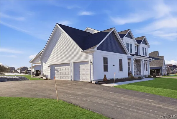 $1,299,900 | 14 Blue Heron Dr Orchard Park, Orchard Park, NY 14127