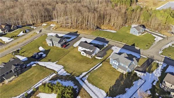 $1,299,900 | 14 Blue Heron Dr Orchard Park, Orchard Park, NY 14127