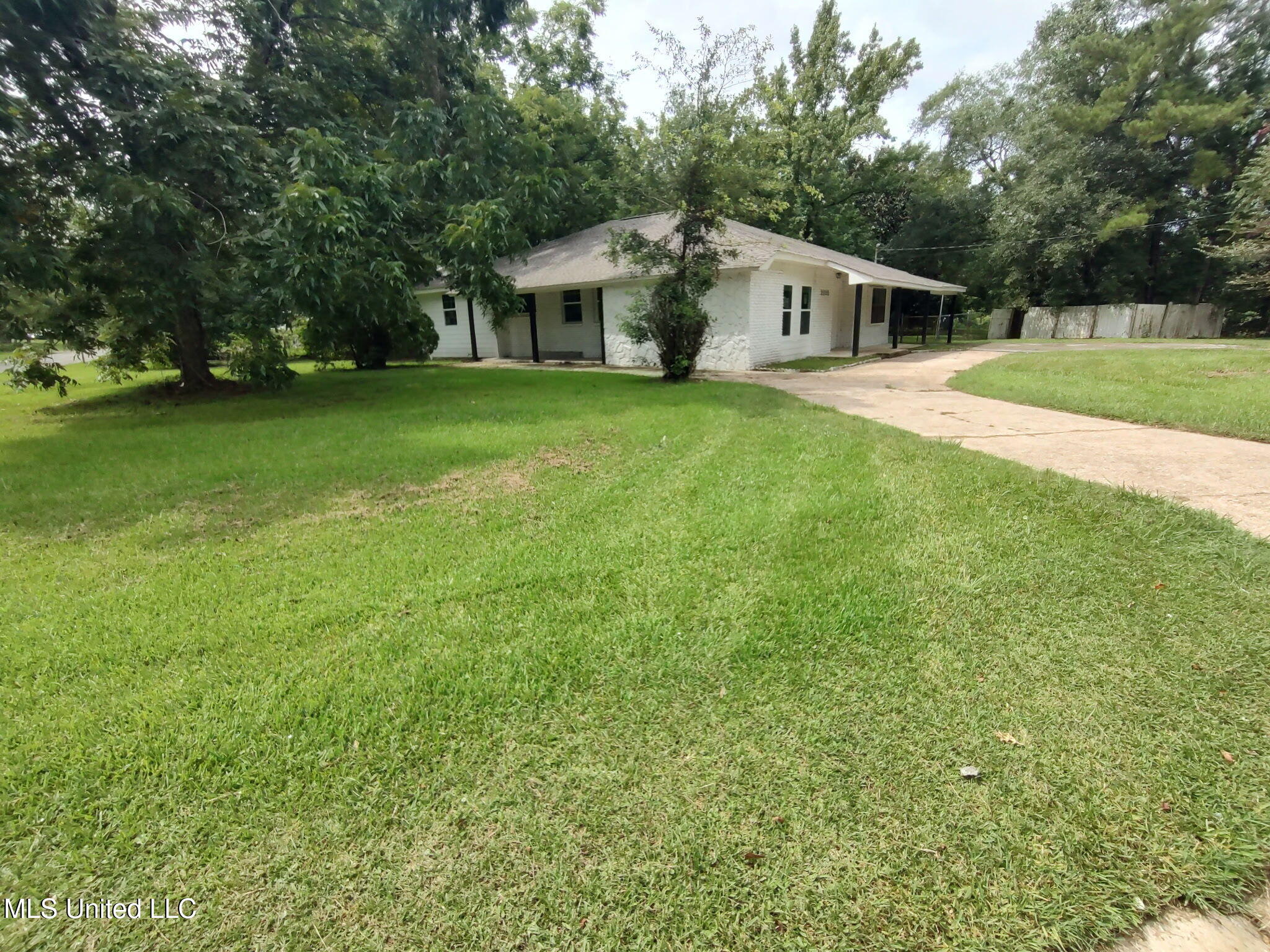 3100 Bellview Avenue Moss Point, MS 39563 - Photo 7 of 23 5562212242842509570