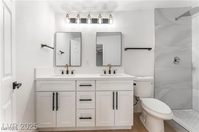 $2,000 | 915 Melrose Drive, Las Vegas, NV 89101