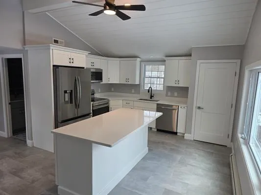 $595,000 | 7 Trues Parkway, Sandown, NH 03873