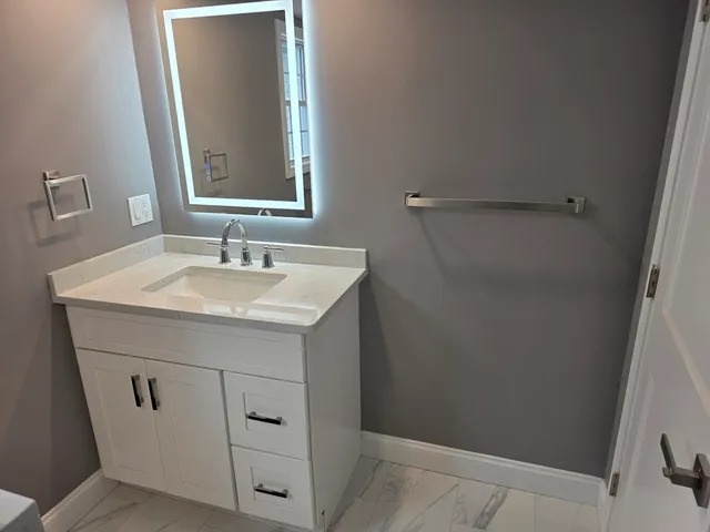 $595,000 | 7 Trues Parkway, Sandown, NH 03873