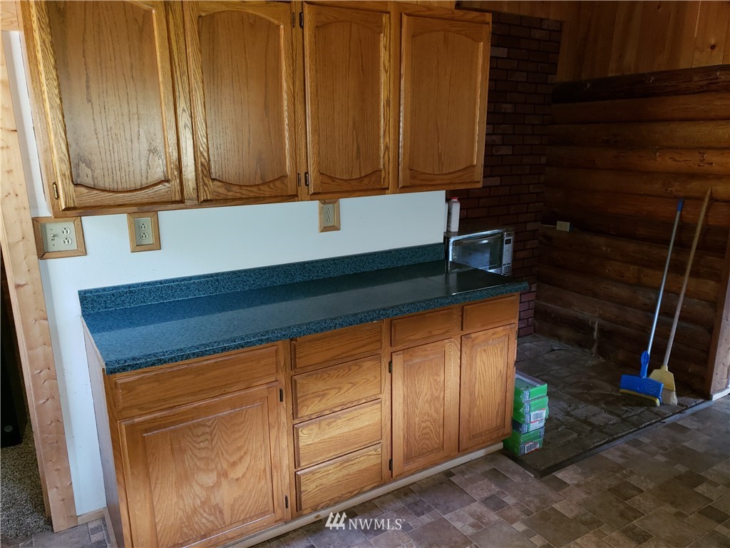 2322 Aladdin Road Colville, WA 99114 - Photo 11 of 15 Gallery Image 11