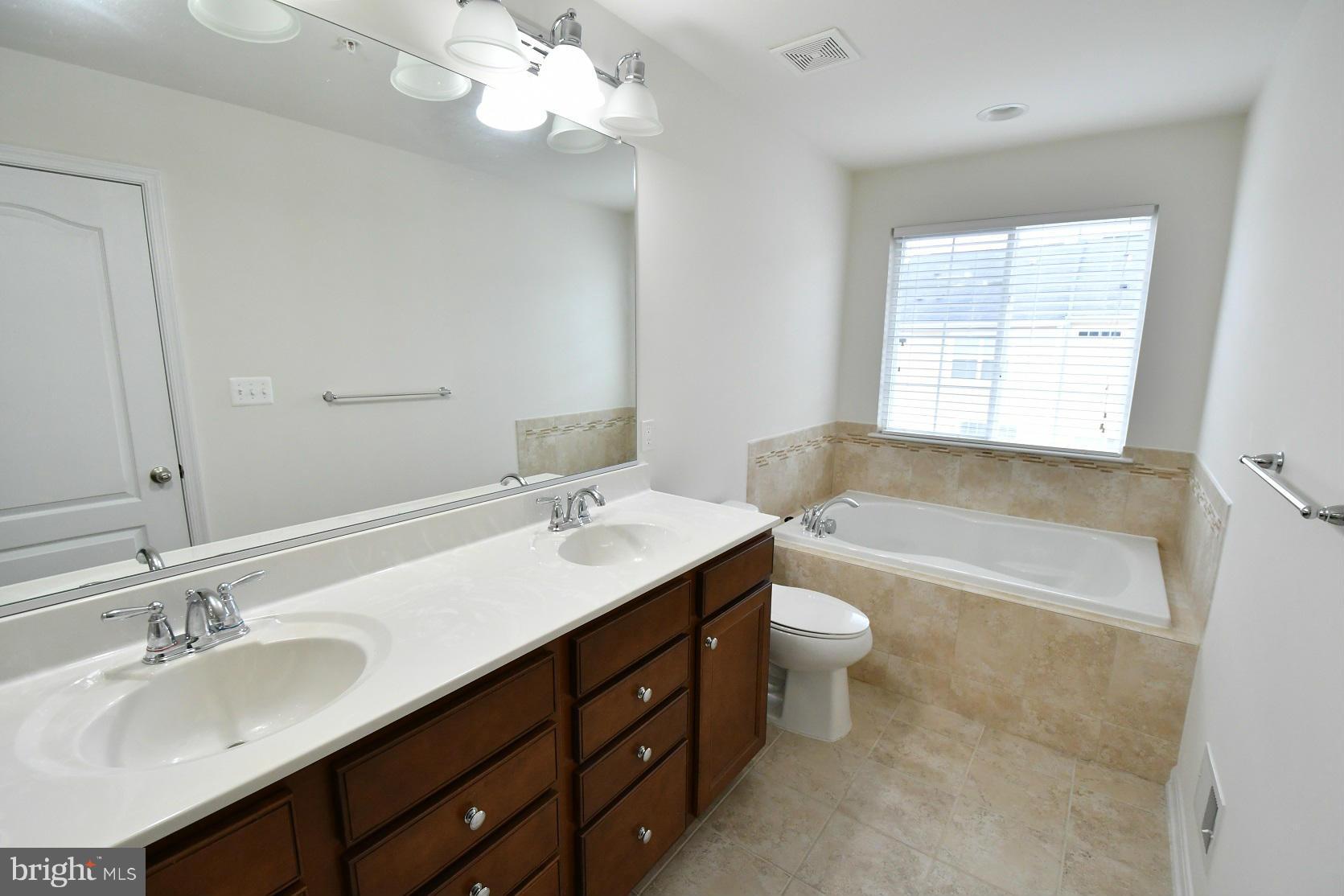 2648 Shade Branch Road Hanover, MD 21076 - Photo 25 of 27 Bath