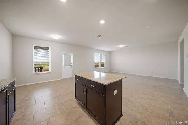 $1,795 | 7327 Tradinghouse Lane, San Antonio, TX 78252