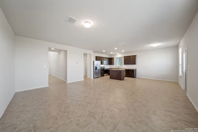 $1,795 | 7327 Tradinghouse Lane, San Antonio, TX 78252